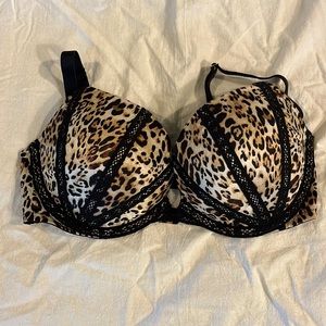 Victoria’s Secret leopard print bra 34d